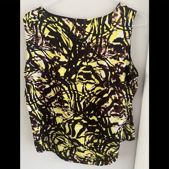 Women’s Anne Klein black/brown/yellow XL sleeveless top with a few pleats byneck - Picture 2 of 5